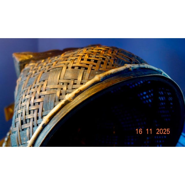 Burnt Umber 1940s Round Chinese Bamboo Basket w.Lid For Sale - Image 8 of 13