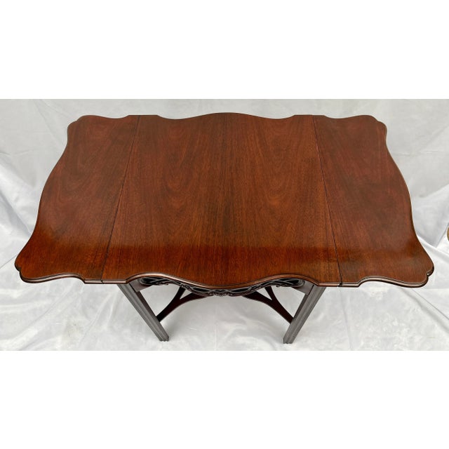 English Late 20th Century Baker Charleston Collection Mahogany Drop Leaf Side Table For Sale - Image 3 of 12