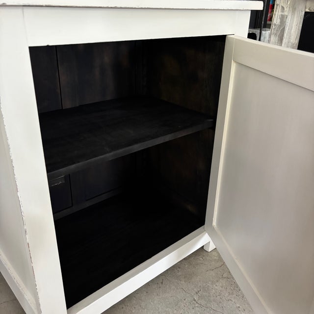 Wooden Jam Buffet in White Patina, in Very Good conditions. Designed 1960 to 1969