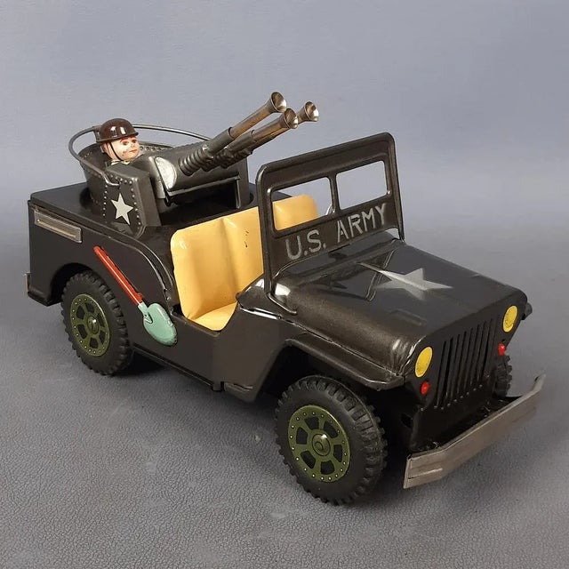 Beautiful vintage collectible toy, army combat jeep made in japan by daiya / terai toys co., ltd. game made entirely of...
