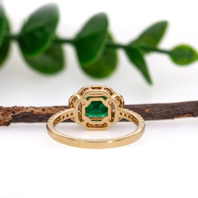 1.28cts Emerald Diamond Engagement Ring in 14k Gold | Emerald Cut 6.5mm, Size 6.75 For Sale In Columbus - Image 6 of 8