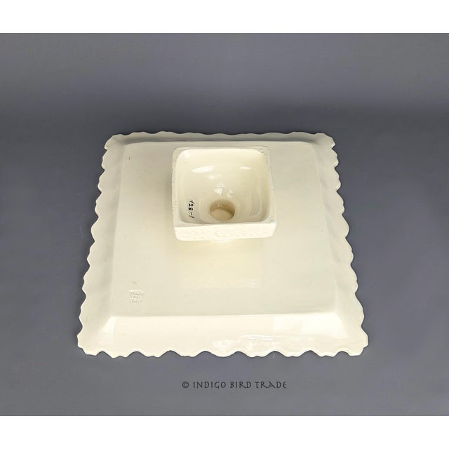 Vintage Italian Porcelain Cake Pastry Display Pedestal Stand Seashell Scalloped Edge and Hand-Painted Strawberries Made in Italy For Sale - Image 9 of 12