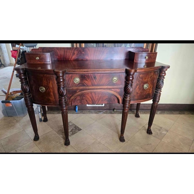 1980s 1980s Henredon Flame Mahogany Sideboard Buffet Credenza Hepplewhite Paw Foot Huntboard For Sale - Image 5 of 8