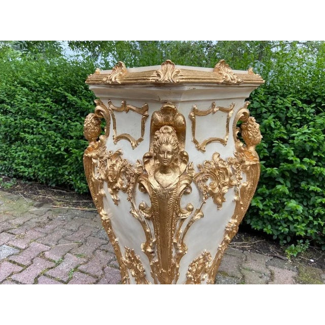 1990s Italian Baroque Cream and Gold Pedestal With Marble-Effect Top For Sale - Image 4 of 12