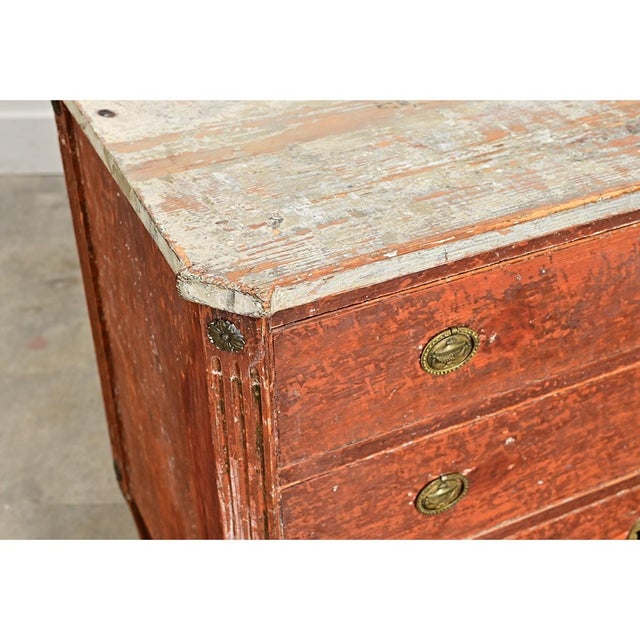 Swedish Gustavian Period 18th Century Painted Commode For Sale - Image 10 of 14