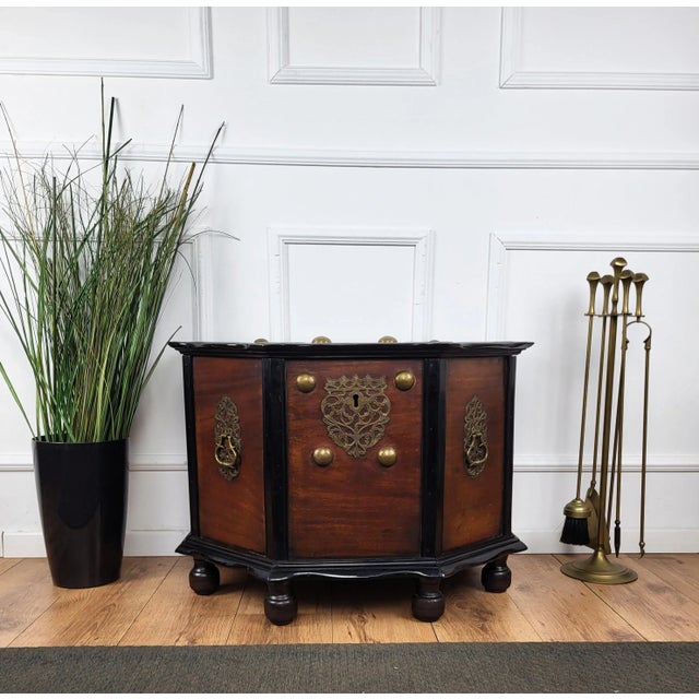 Beautiful Italian antique chest, trunk in great solid wood with blackened carved edges and frames, great original brass...