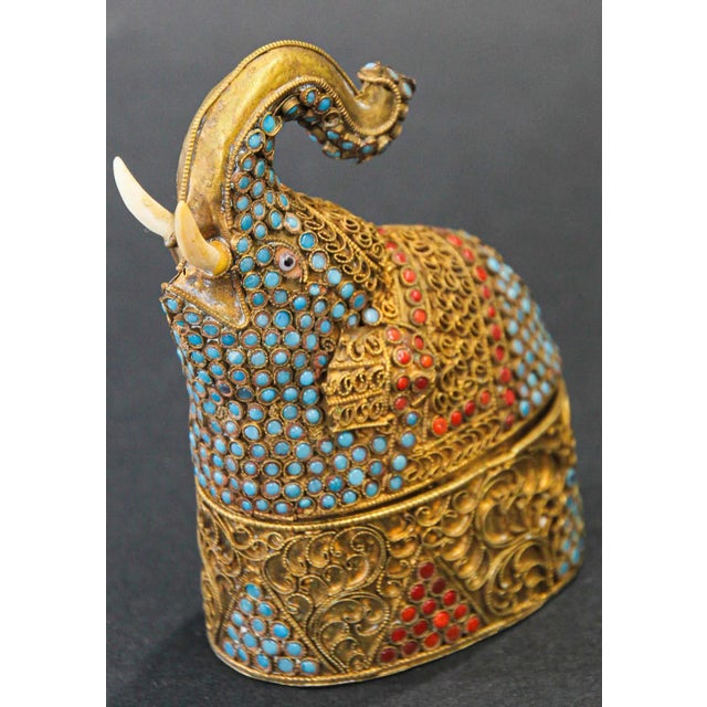 1950s Indian Mughal Style Gem-Set Gilt Brass Elephant Shape Snuff Box For Sale - Image 5 of 11