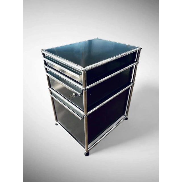 Industrial Office Container by Fritz Haller and Paul Schärer for USM Haller, Switzerland For Sale - Image 3 of 8