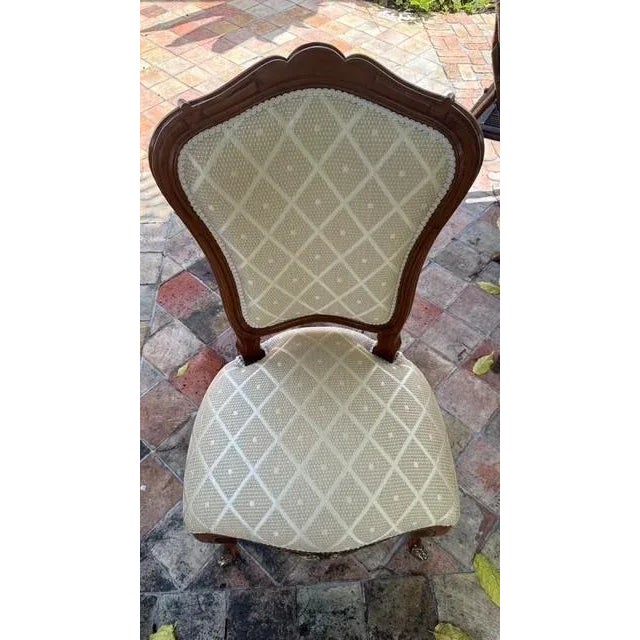 Late 20th Century Louis XV-Style Dining Chairs by La Maison Élégante Pour Les Meubles Français- Set of 6 For Sale In West Palm - Image 6 of 17