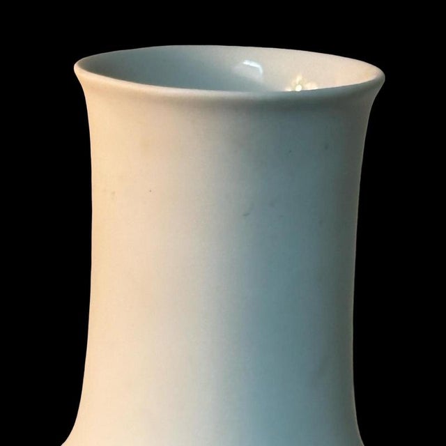 Large White Ceramic Model Zig-Zag Vase from Hutschenreuther Hohenberg, West Germany, 1960s For Sale - Image 4 of 6