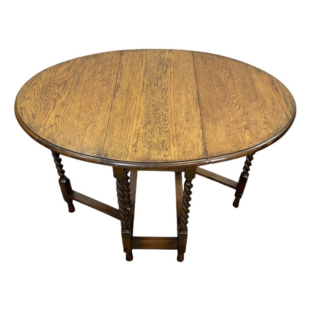 Early 20th Century English Folding Oak Table Gateleg For Sale