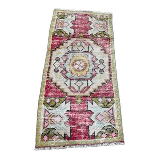 Turkish Yastik Rug 1'7" x 3' For Sale