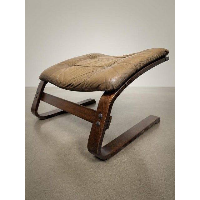 Norwegian Lounge Chairs with Ottoman by Elsa & Nordahl Solheim, Set of 3 For Sale - Image 5 of 9