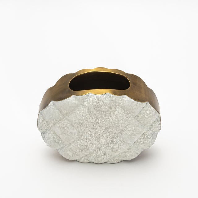 Modern Quilted Vase in Shagreen With Brass Details by Kifu Paris For Sale In Los Angeles - Image 6 of 7