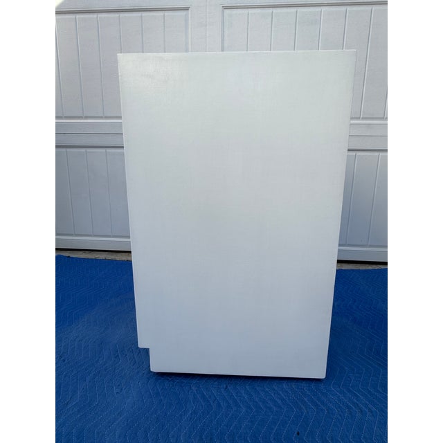 Widdicomb 1950’s T.H.Robsjohn-Gibbings Cabinet for Widdicomb For Sale - Image 4 of 9