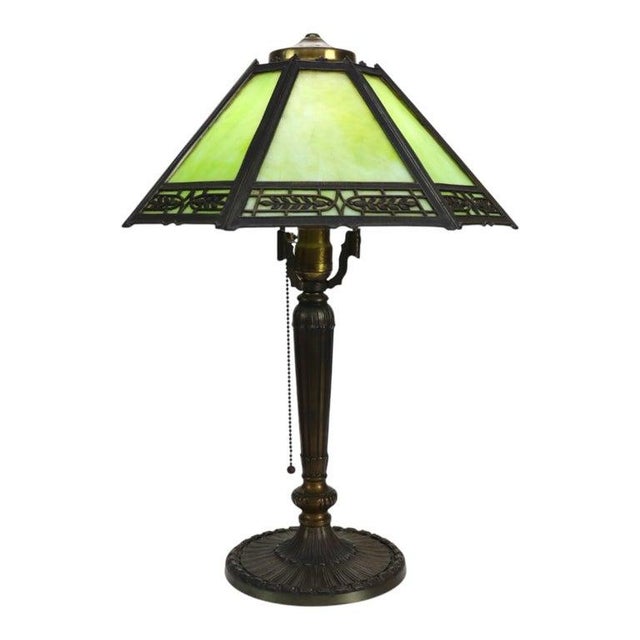 Green Arts & Crafts Pittsburg 8-Panel Slag Glass Table Lamp Signed C1920 For Sale - Image 8 of 10