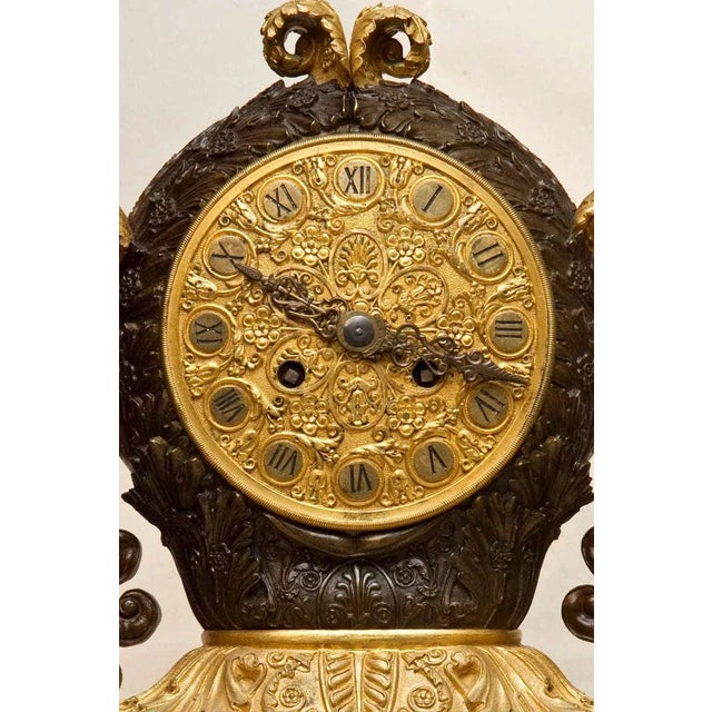 French Empire Patinated and Gilt Bronze Clock For Sale In New York - Image 6 of 8