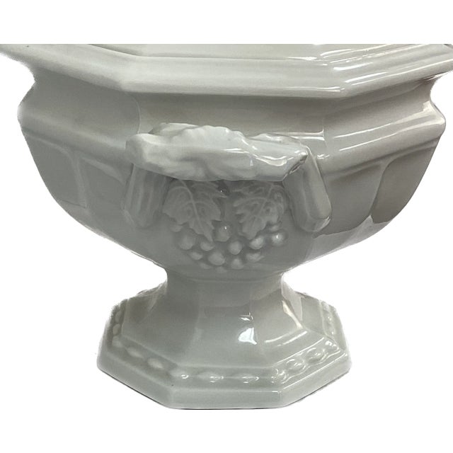 Red Cliff Soup Tureen With Ladle and Lid For Sale In Tampa - Image 6 of 12