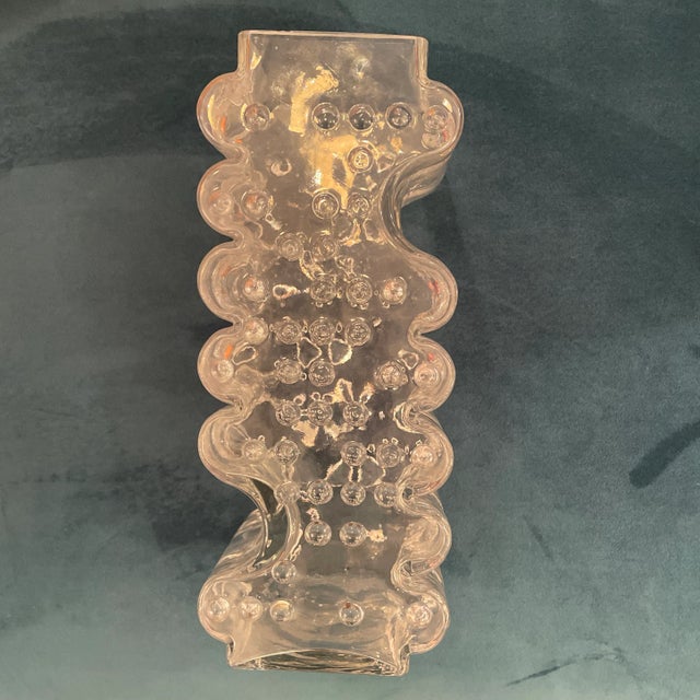 Mid - Century Modern Silhouette Textured Glass Vase For Sale - Image 4 of 13