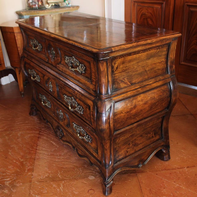 French Provincial Louis LXV Style Bombé Commode With Fine Hardware For Sale - Image 13 of 14