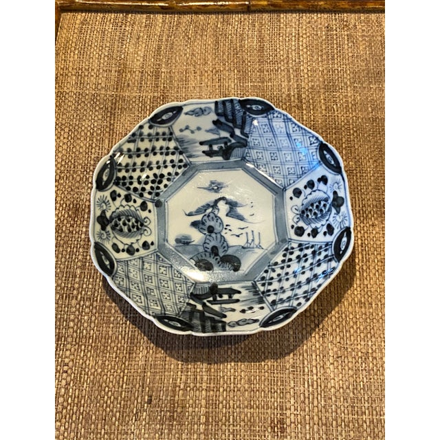 Chinoiserie 1950s Vintage Hand Painted Asian Decorative Plate For Sale - Image 3 of 8