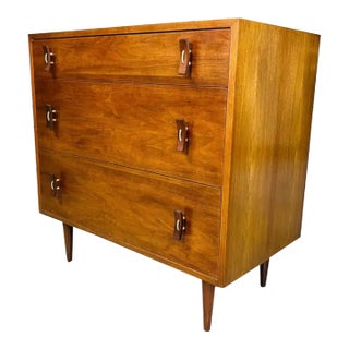 Stanley Young for Glenn of California Chest of Drawers With Curved Wooden Pulls For Sale