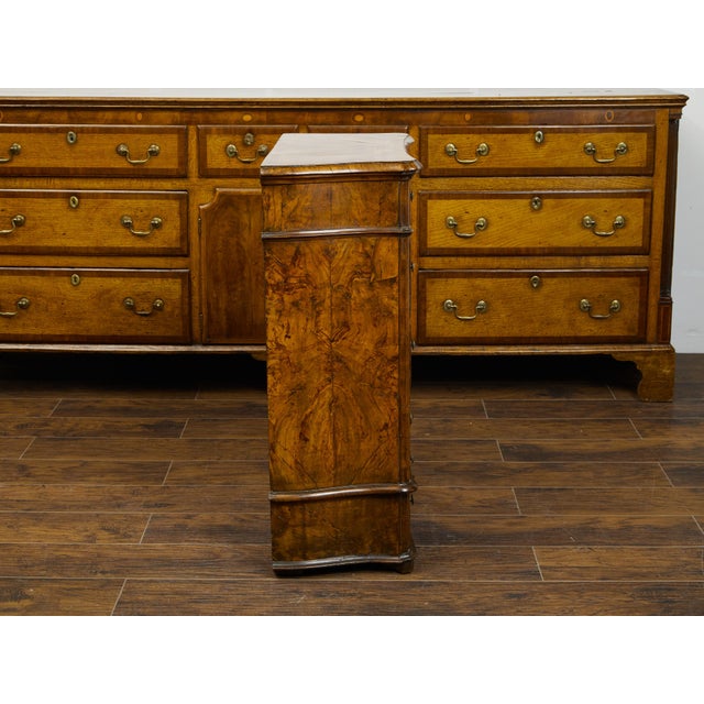Petite Italian 1820s Walnut Five-Drawer Commode with Butterfly Veneer For Sale - Image 10 of 10