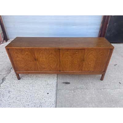 Henredon Oak Cabinet, Mid-Century Design, Brass Knobs, 1963 For Sale - Image 10 of 15