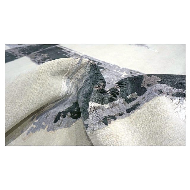 Textile Indo-Napalese Modern Faye Wool & Silk 9x12 Light Grey & Black Handmade Area Rug #1144023 For Sale - Image 7 of 8