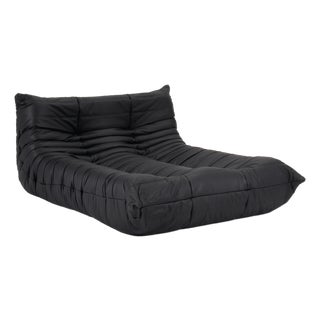 Original Ligne Roset Togo Chaise Lounge in Deep Noir Leather - Restored Vintage For Sale