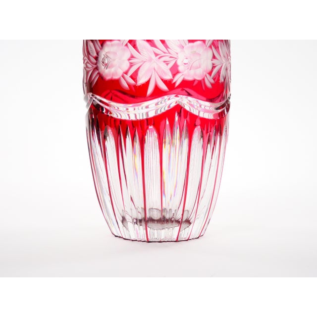 Mid 20th Century Val Saint Lambert Cut & Etched Glass Vase With Floral and Foliate Decoration For Sale - Image 5 of 9