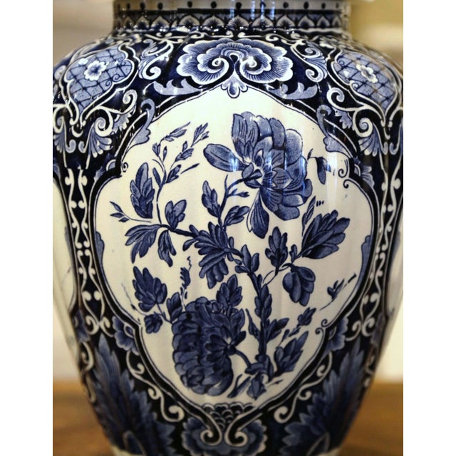 Mid-Century Dutch Faience Blue and White Painted Delft Ginger Jar With Lid For Sale In Dallas - Image 6 of 9