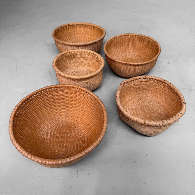 Contemporary Vintage Japanese Bamboo Baskets, 1980s, Set of 5 For Sale - Image 3 of 12