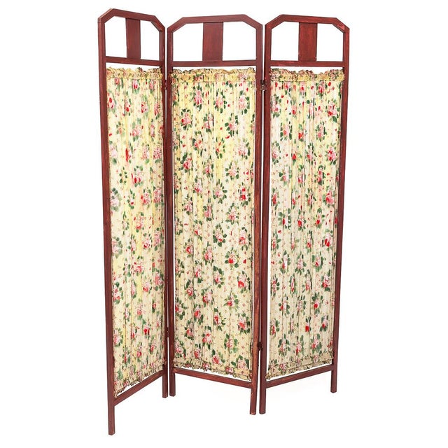 Art Deco screen. Three wooden panels. Original fabric upholstery. Floral motif on both sides. Good condition. Panel width:...
