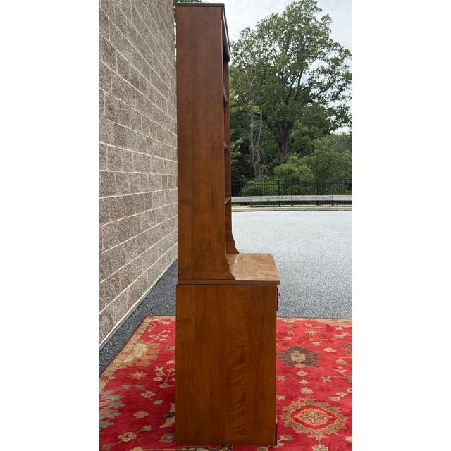 Vintage Ethan Allen American Traditional Heirloom Nutmeg Maple 2 Piece Wall Unit / Bookcase For Sale - Image 13 of 17