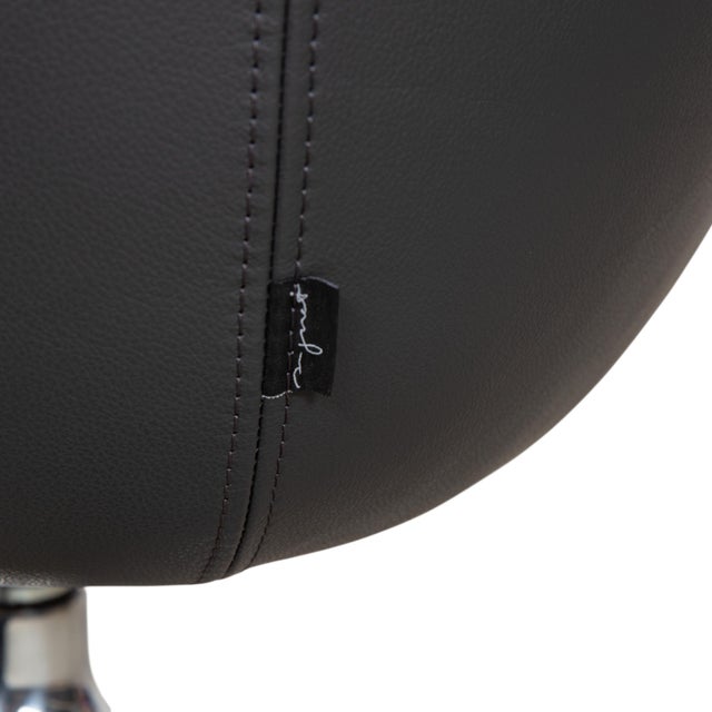 Leather Chairs and Ottoman in Brown and Grey from Signet Mailo, Set of 5 For Sale - Image 15 of 18