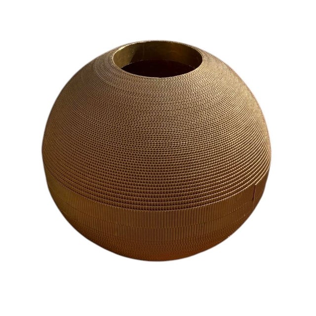 Post-Modern decorative sculpture vase rendered in bronze painted corrugated cardboard, by Flute, Chicago, 1980s