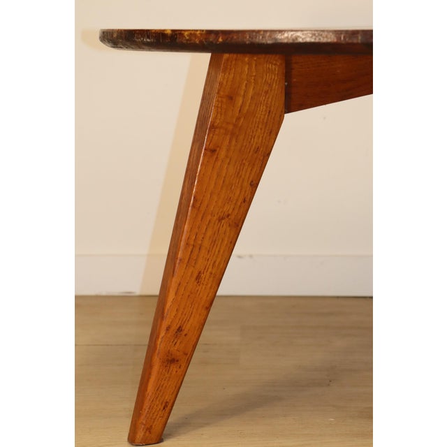 Mid-Century Modern Tripod Coffee Table in Oak, 1950s For Sale - Image 3 of 17