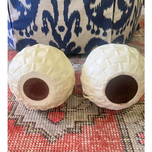 Midcentury Petite Basket Weave Ceramic Lamps- a Pair For Sale In Greenville, SC - Image 6 of 10