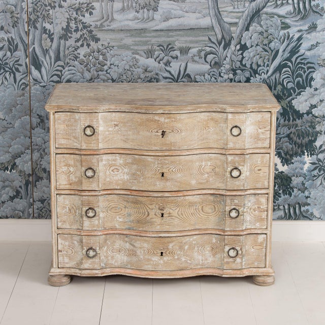 Early 19th C. Danish Baroque Arbalète Shaped Commode in Original Patina For Sale In Wichita - Image 6 of 18