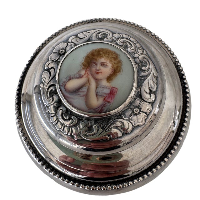 Late 18th Century Late 19th Century Derby Silver Co. Quadruple Plate Portrait Covered Dresser Jar For Sale - Image 5 of 12
