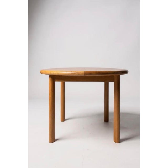 Scandinavian Extendable Round Dining Table from Seltz Company, 1960s-1970s, in Very Good conditions. Designed 1960 to 1969...