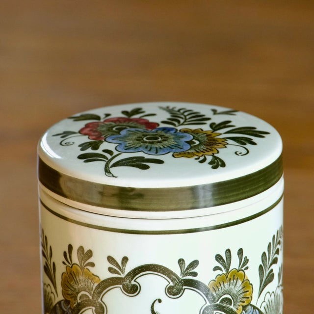 Hand-Painted Peacock Collectors Box from Villeroy & Boch, 1970s For Sale - Image 3 of 10