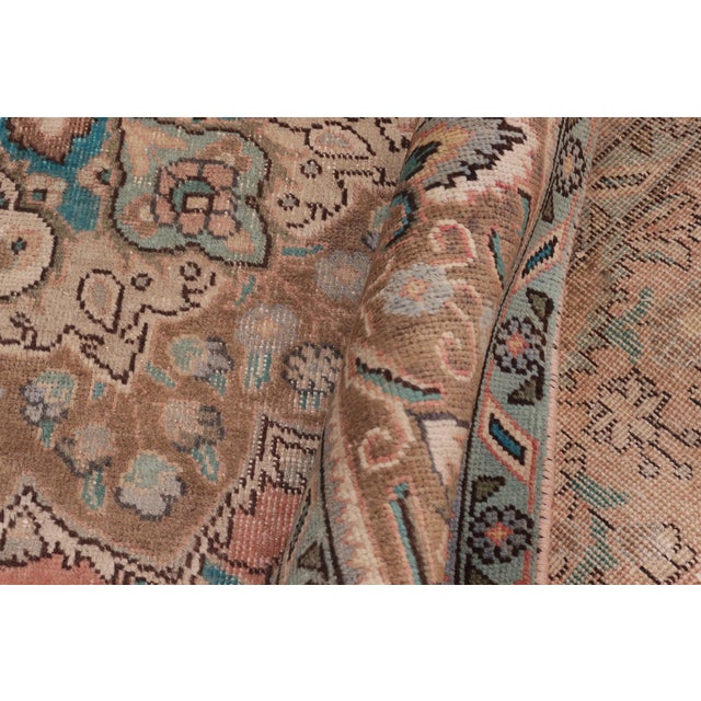Peach Shabby Chic Persian Kashan Peach/Brown Wool Rug - 7'10'' X 11'0'' For Sale - Image 8 of 10