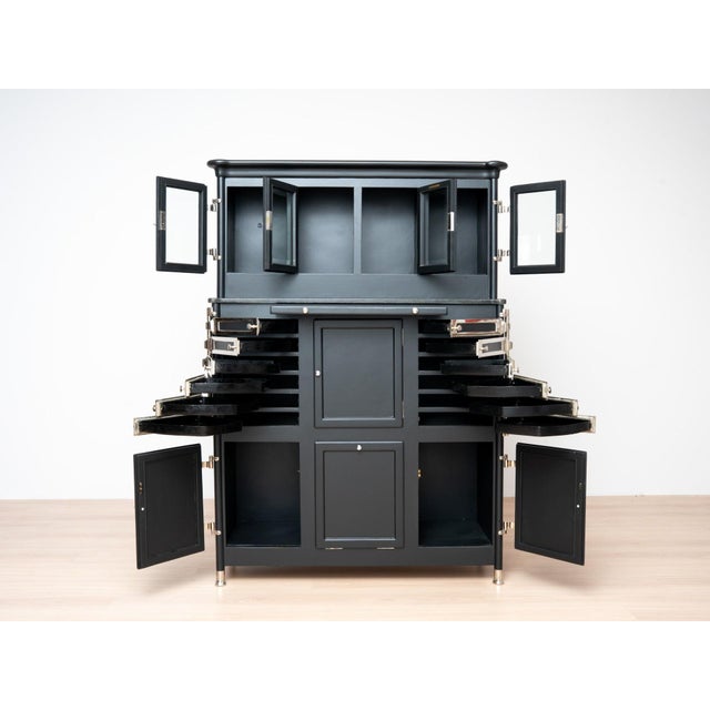Industrial German Dental Instrument Cabinet by Arnold Biber, Pforzheim, 1920 For Sale - Image 3 of 18