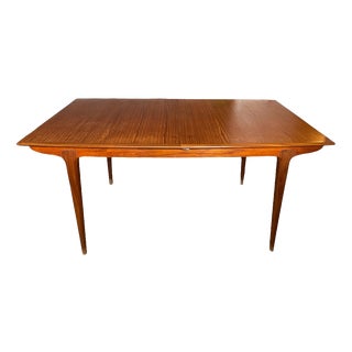 Mid-Century Modern Scandinavian Danish Extendable Teak Dining Table, 1960s For Sale