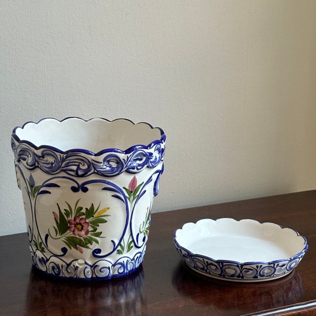 White Mid-20th Century RCCL Portugal Ceramic Cachepot & Saucer For Sale - Image 8 of 12