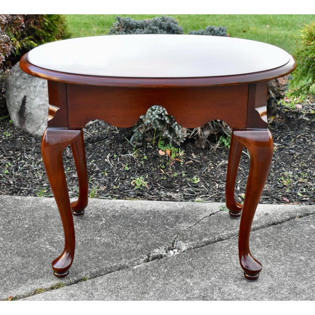 Thomasville Cherry Wood Table Vintage Queen Anne Oval Side End Pull Out Shelf For Sale In Philadelphia - Image 6 of 12
