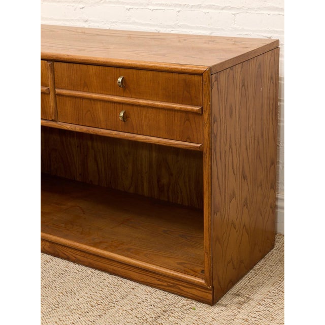 Thomasville Mid 20th Century Oak Double Drawer Cabinet With Lp Cubby For Sale - Image 4 of 12