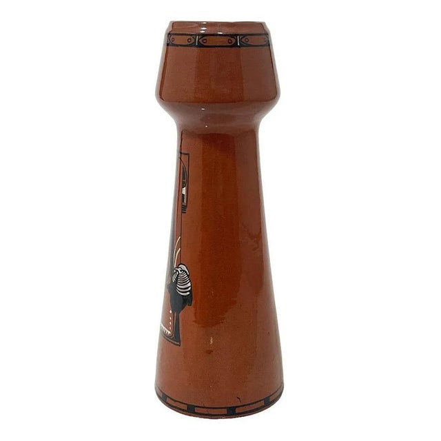 Dutch dordtsche kunstpotterij d.k.p. Brown vase by de bruin and van der vet, ca 1905 an earthenware vase from d.k.p....